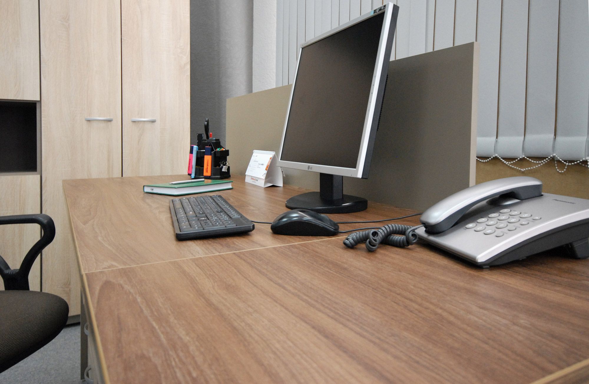 Барьеры фронтальные для стола ЛДСП Work фото 5