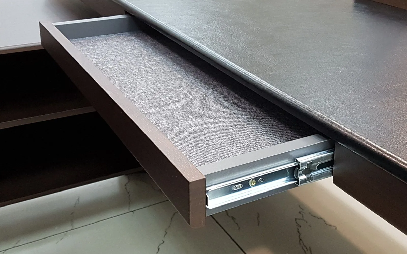 Стол руководителя SD-180N фото 2