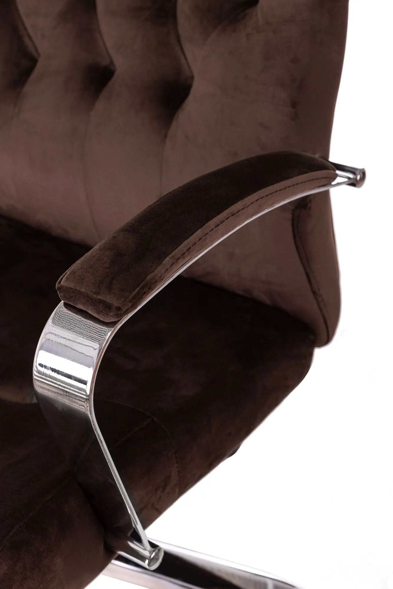 Кресло для руководителя Бюрократ T-9928SL фото 3